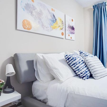 Gorgeous 2Br Condo W Parking Patio Coffee! YYC Exterior foto