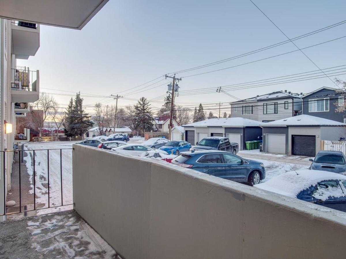 Gorgeous 2Br Condo W Parking Patio Coffee! YYC Exterior foto