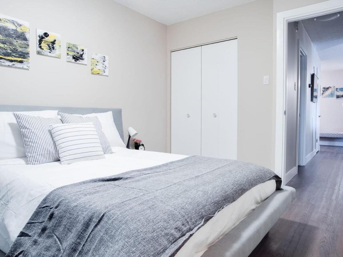 Gorgeous 2Br Condo W Parking Patio Coffee! YYC Exterior foto