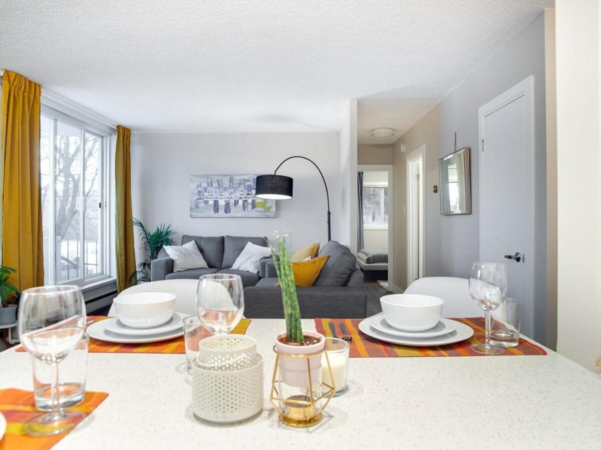 Gorgeous 2Br Condo W Parking Patio Coffee! YYC Exterior foto